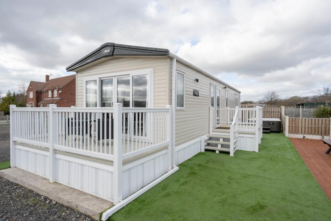 Hallcroft Fishery And Holiday Park Retford Kültér fotó